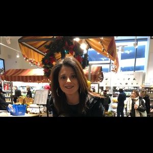 Meet your Posher, Courtney